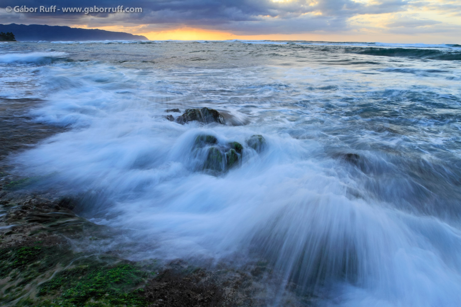 Laniakea Beach